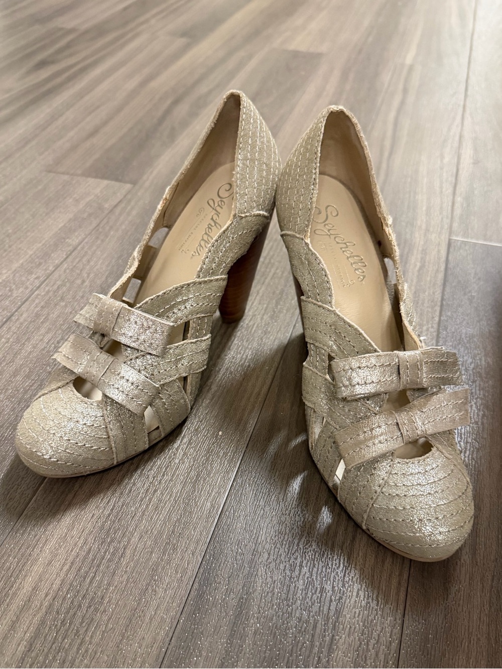 ✨Seychelles Women's Metallic Taupe Heeled Dress Pumps. Size 7.5 - Picture 13 of 13